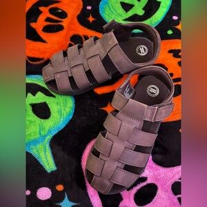 🩷✨brown suede little girls strappy sandals✨🩷